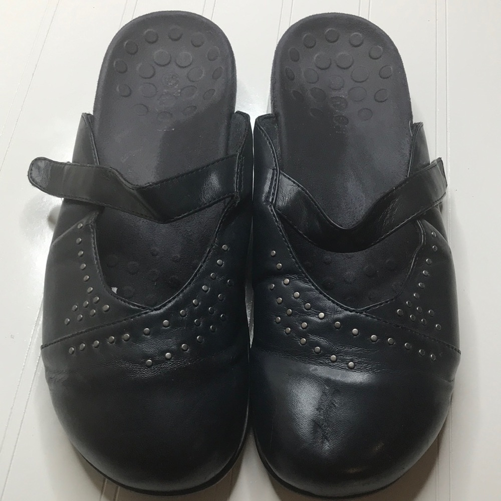 Orthaheel Navy Mule - Size 9. VIO0107